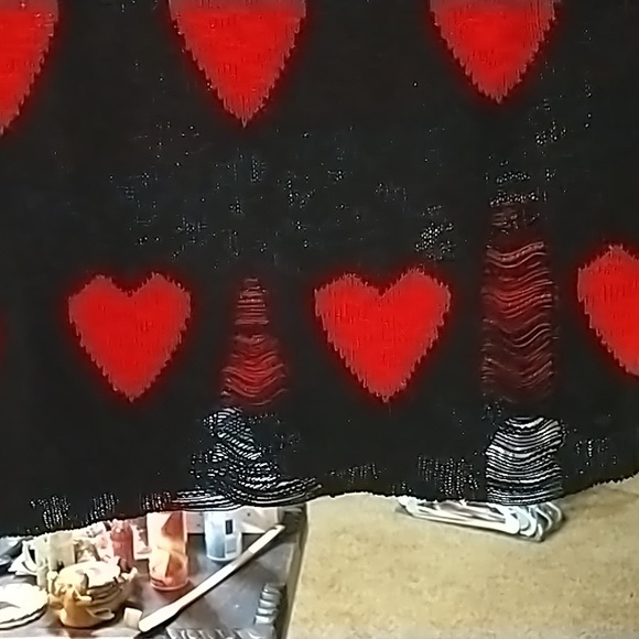 Sweater - Picture 4 of 4